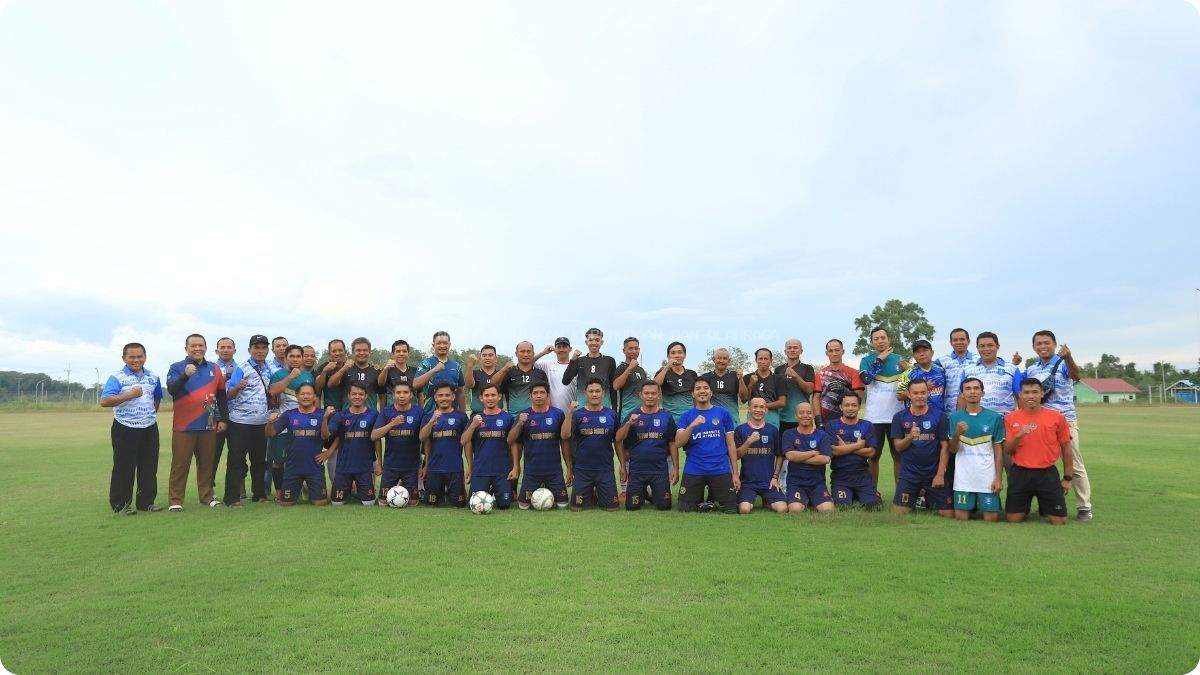 Bangka Barat dan Bangka Pererat Silaturahmi Lewat Laga Persahabatan Sepak Bola