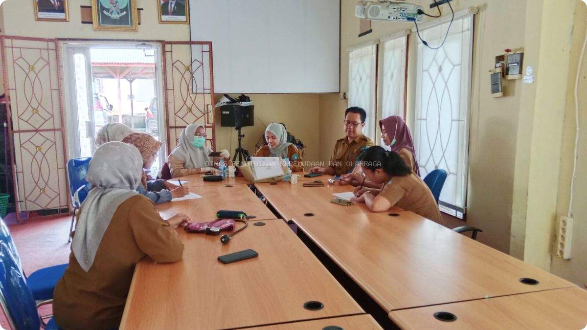 Pegawai Disdikpora Bangka Barat Antusias Periksa Kesehatan 