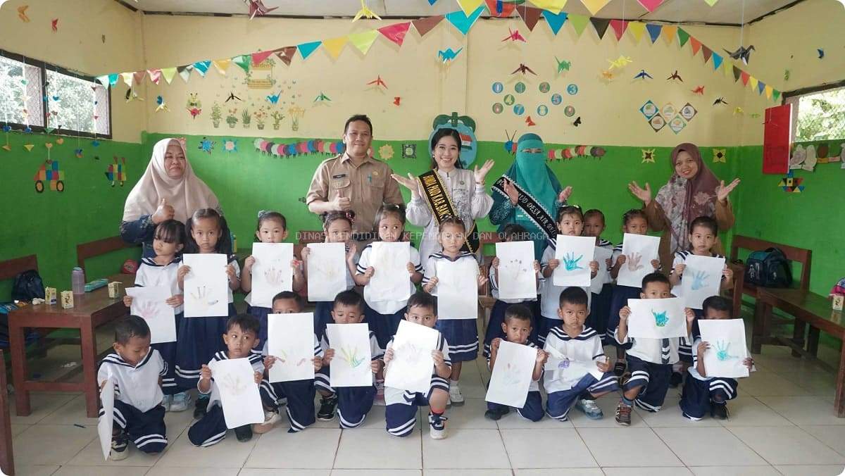 Bunda PAUD Bangka Barat Kunjungi TK Teratai Desa Air Belo