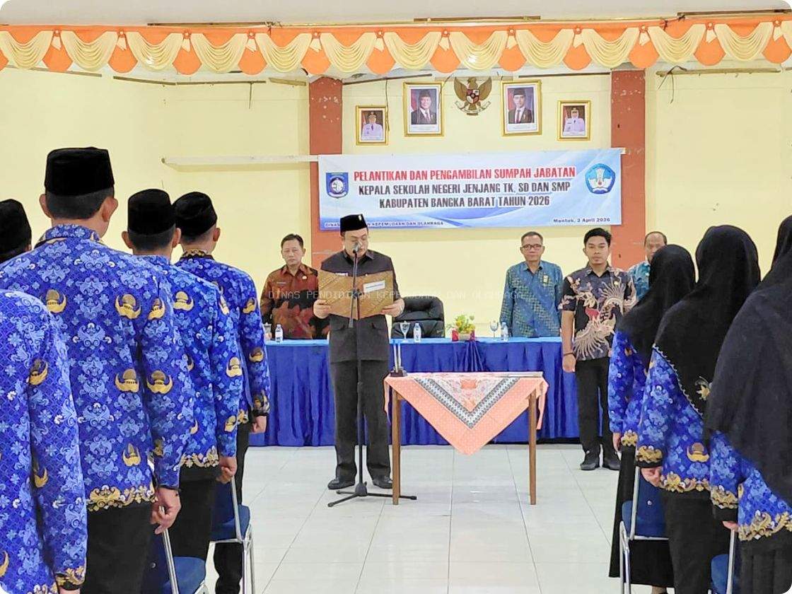 Bupati Markus Lantik 144 Kepala Sekolah, Tekankan Disiplin dan Kinerja